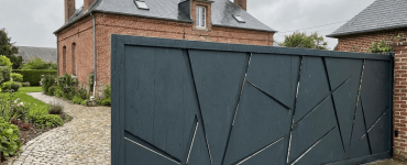 portail coulissant acier